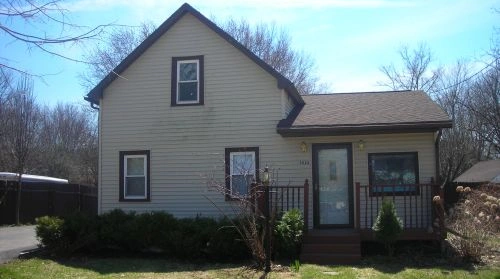 image for Portage Road Men's Oxford House